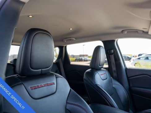 Used 2020 Jeep Cherokee Trailhawk w/ Cold Weather Group image 12