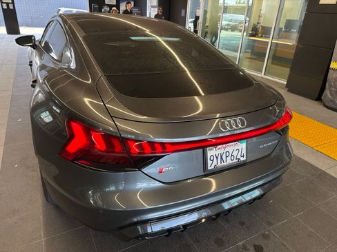 Used 2022 Audi RS e-tron GT AWD/4WD image 17