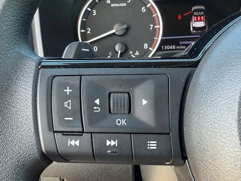 Certified 2023 Nissan Rogue SV FWD image 14
