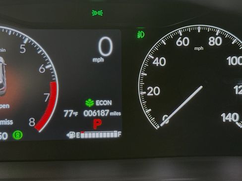 Certified 2025 Honda Pilot TrailSport image 13