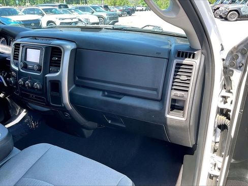 Used 2024 RAM 1500 Classic SLT AWD/4WD image 12