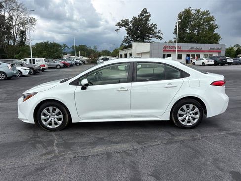Used 2023 Toyota Corolla LE FWD image 27