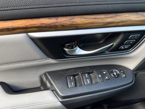 Used 2018 Honda CR-V EX-L image 12