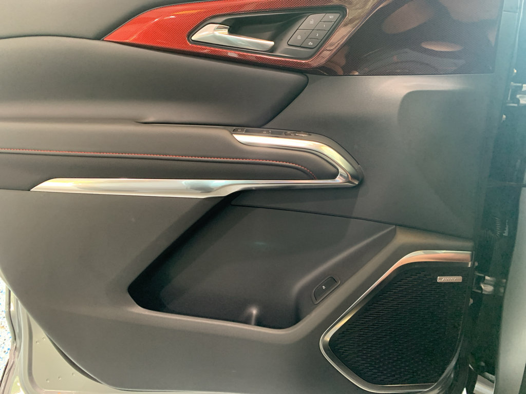 New 2026 Chevrolet Traverse RS w/ LPO, Floor Liner Package FWD image 27