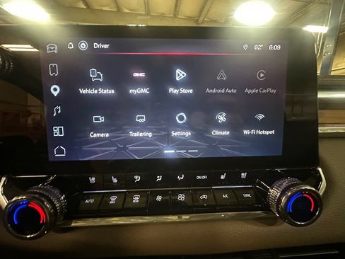 Certified 2026 GMC Canyon Denali AWD/4WD image 19