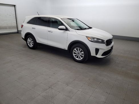 Used 2019 Kia Sorento AWD image 11