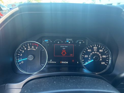 Used 2019 Ford F150 Lariat image 22