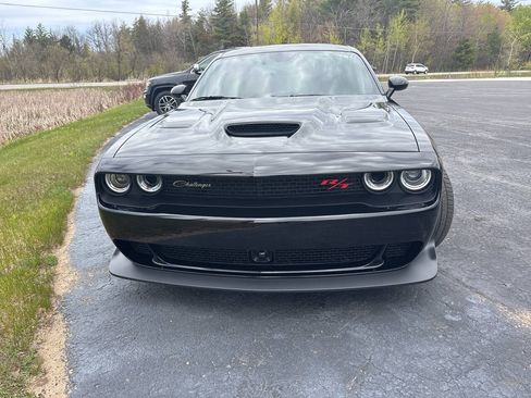 Used 2022 Dodge Challenger R/T Scat Pack RWD image 3