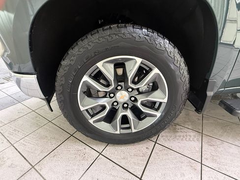 Certified 2025 Chevrolet Silverado 1500 LT image 12