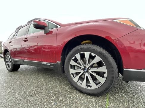 Used 2016 Subaru Outback 3.6R Limited image 10