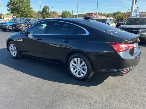 Used 2019 Chevrolet Malibu LT w/ Driver Confidence Package image 8