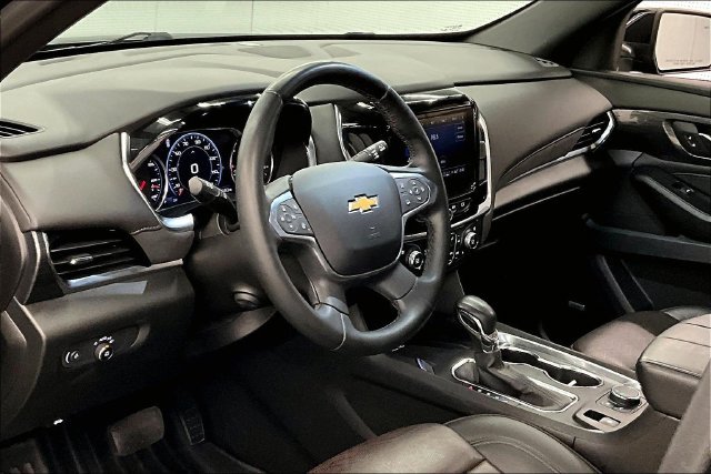 Used 2023 Chevrolet Traverse High Country FWD image 15