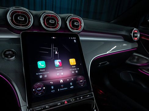 Used 2025 Mercedes-Benz CLE 300 4MATIC Cabriolet image 22