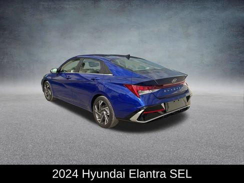 Used 2024 Hyundai Elantra SEL w/ Convenience Package FWD image 3