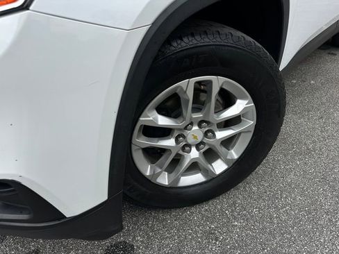 Used 2018 Chevrolet Traverse LS image 10