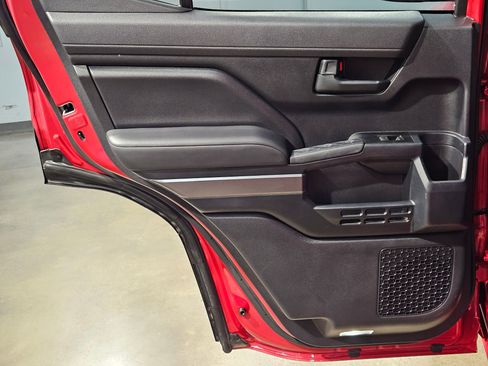 Certified 2025 Toyota 4Runner SR5 image 33