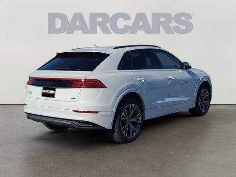 Used 2023 Audi Q8 Premium w/ Convenience Package image 5