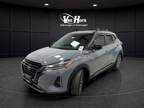 Used 2024 Nissan Kicks SR w/ SR Premium Package image 7