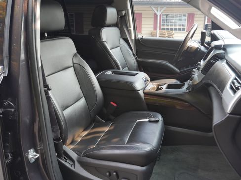 Used 2015 GMC Yukon SLT AWD/4WD image 28