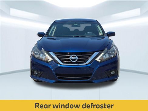 Used 2016 Nissan Altima 2.5 SR w/ LED Appearance Package FWD image 11