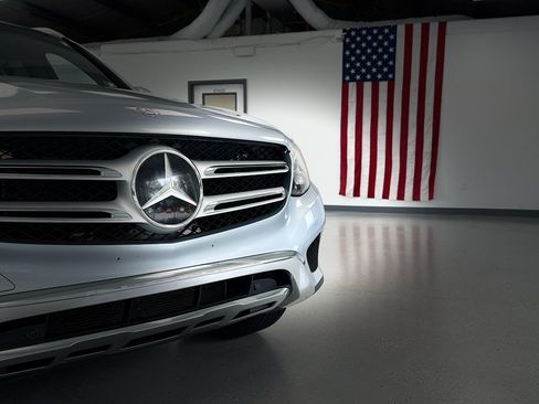 Used 2016 Mercedes-Benz GLC 300 4MATIC image 11