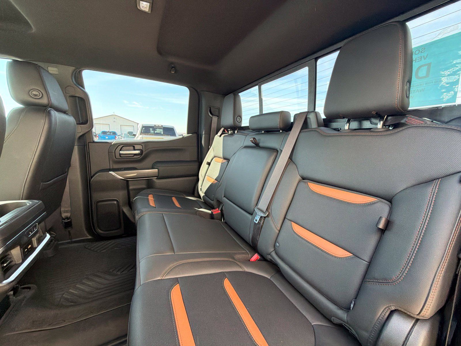 Used 2020 GMC Sierra 1500 AT4 w/ AT4 Premium Package AWD/4WD image 10