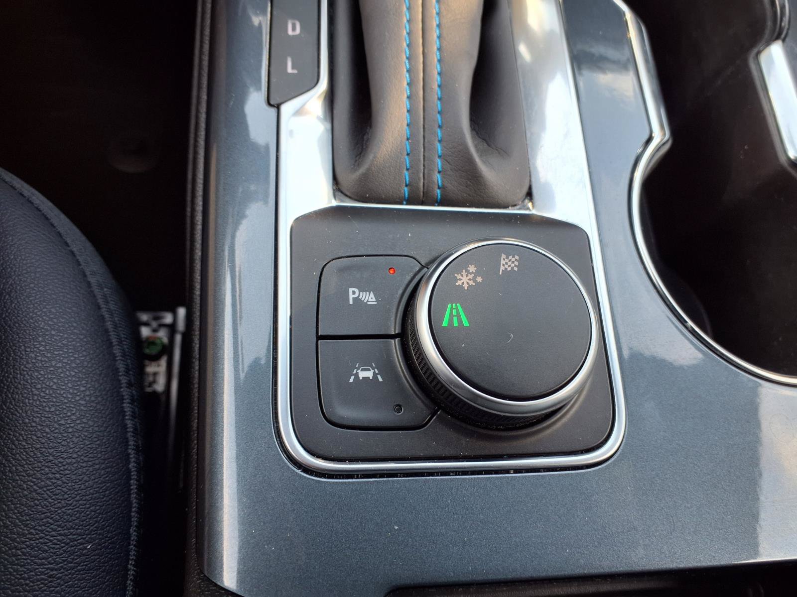 Used 2023 Chevrolet Blazer RS w/ Driver Confidence II Package FWD image 8