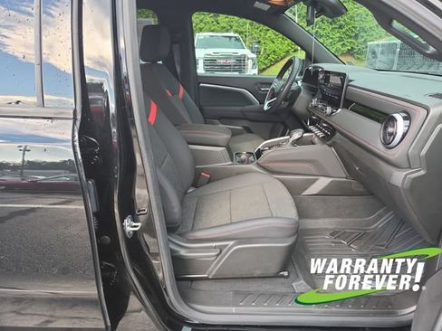 Used 2024 Chevrolet Colorado Z71 w/ Z71 Convenience Package 2 AWD/4WD image 14