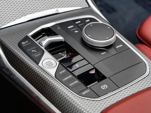 Used 2025 BMW 330i xDrive Sedan w/ Convenience Package image 29