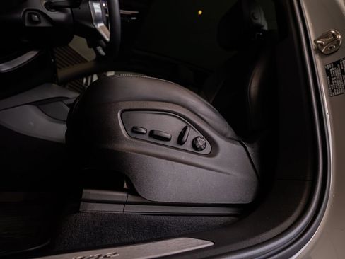 Certified 2023 Porsche Cayenne Coupe AWD/4WD image 13