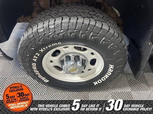 Used 2004 Chevrolet Silverado 2500 LT AWD/4WD image 14