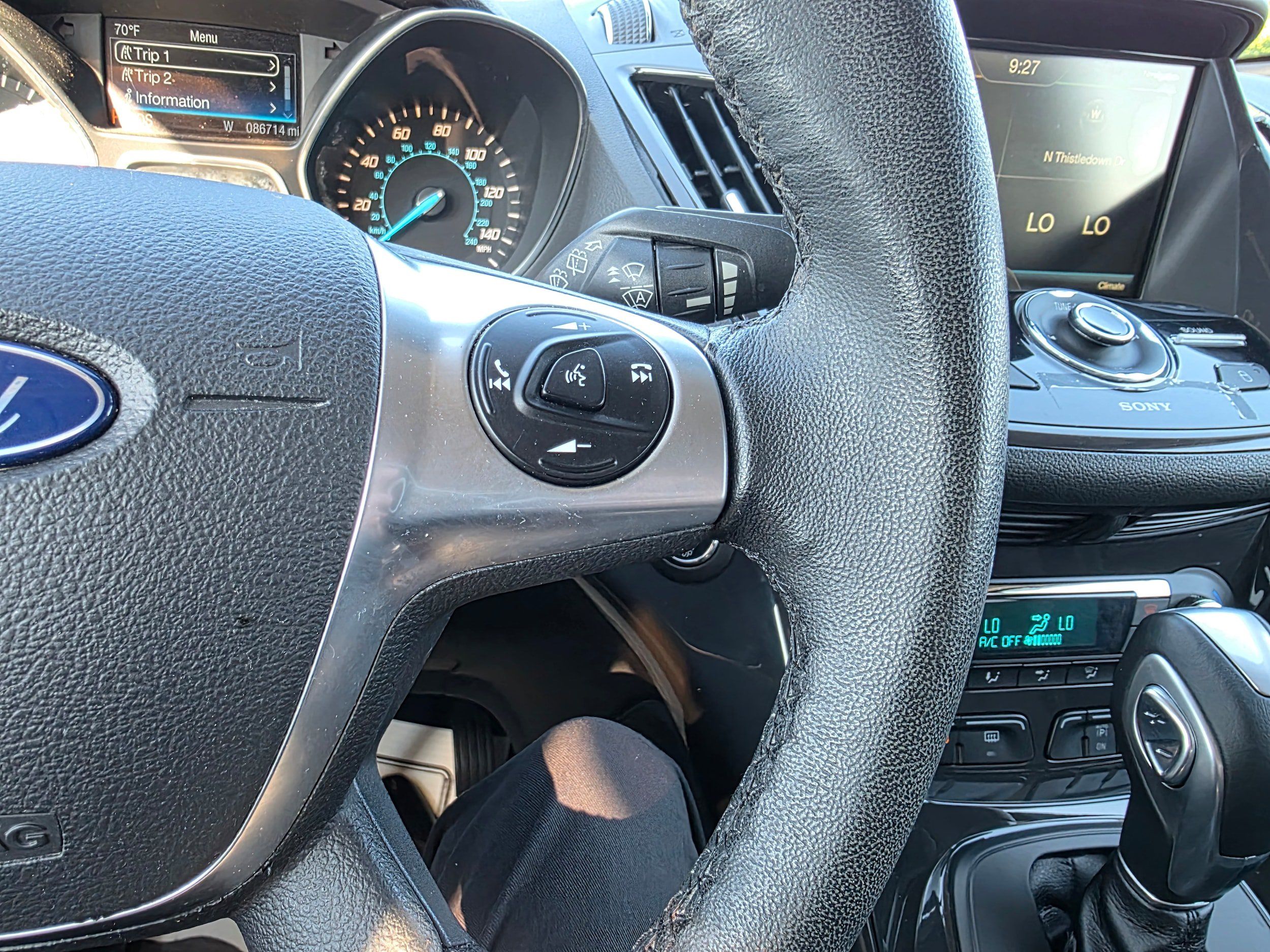 Used 2015 Ford Escape Titanium w/ Equipment Group 301A FWD image 16