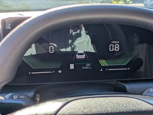 Used 2025 Kia K4 LXS image 19