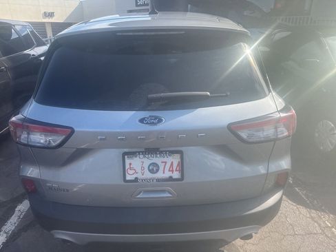 Used 2021 Ford Escape SE w/ Convenience Package image 5