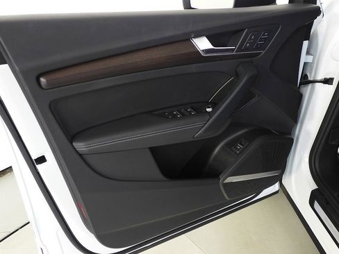 Used 2023 Audi Q5 2.0T Premium Plus w/ Premium Plus Package image 11