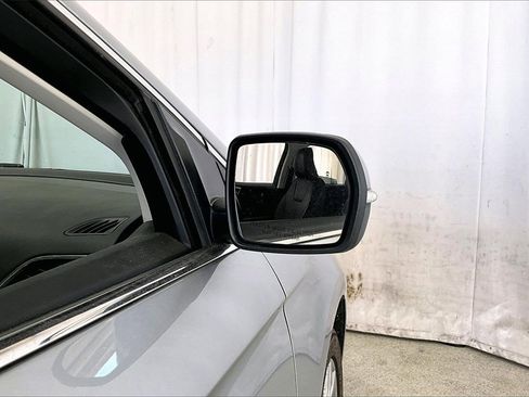 Used 2022 Ford Edge Titanium image 11