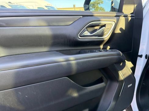 Used 2023 GMC Yukon AT4 w/ Technology Package AWD/4WD image 11