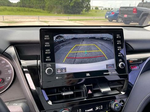 Used 2022 Toyota Camry XSE w/ Carpet Mat Package (TMS) FWD image 13