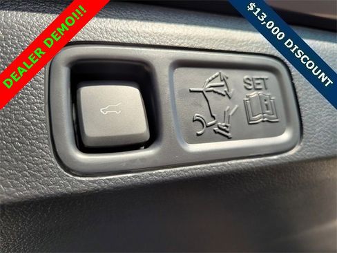 Used 2024 Ford Expedition Max Platinum image 12