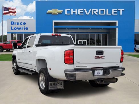 Used 2017 GMC Sierra 3500 SLT w/ Duramax Plus Package AWD/4WD image 4