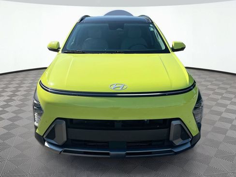 Used 2024 Hyundai Kona Limited FWD image 2