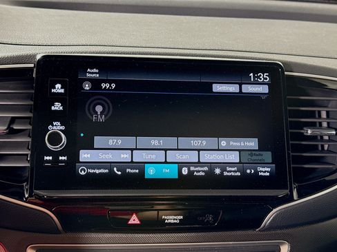 Used 2025 Honda Ridgeline TrailSport image 15