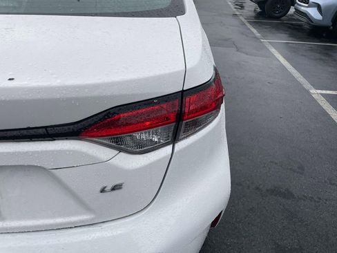 Used 2024 Toyota Corolla LE image 18