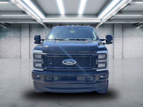 Used 2023 Ford F250 Lariat w/ Lariat Ultimate Package image 3