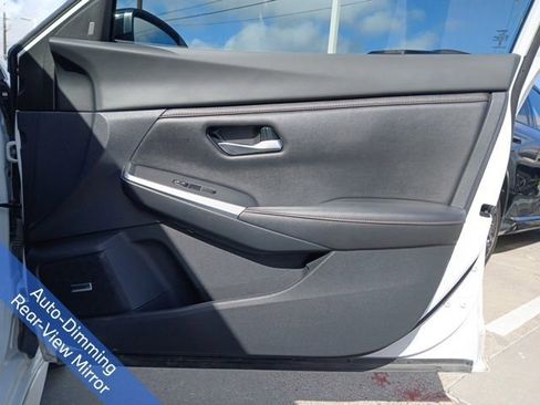 Used 2022 Nissan Sentra SR w/ Lighting Package image 14