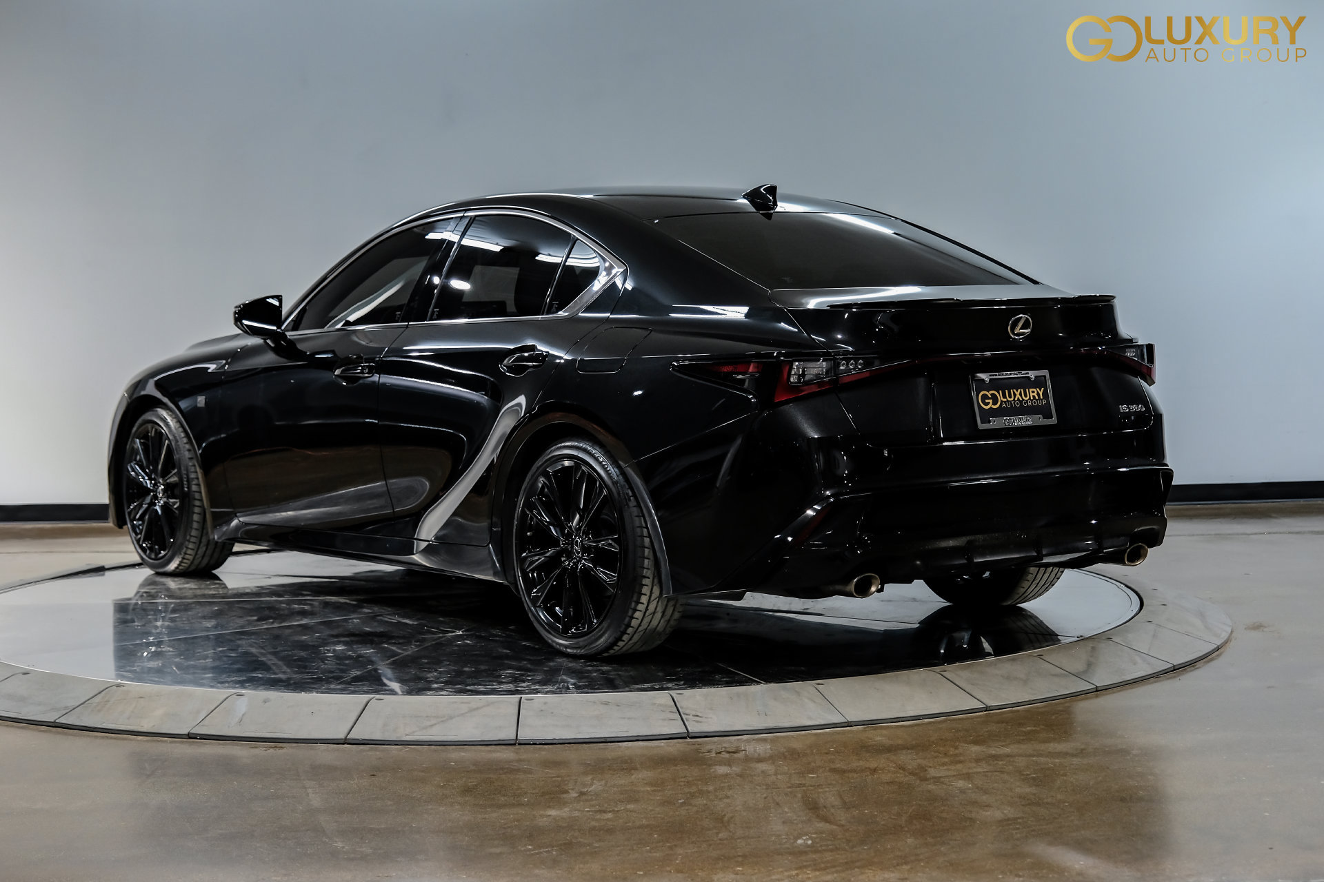 Used 2025 Lexus IS 350 F Sport RWD image 9
