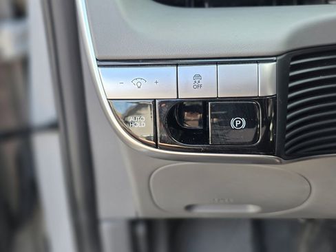 Certified 2024 Hyundai Ioniq 5 SE RWD image 37