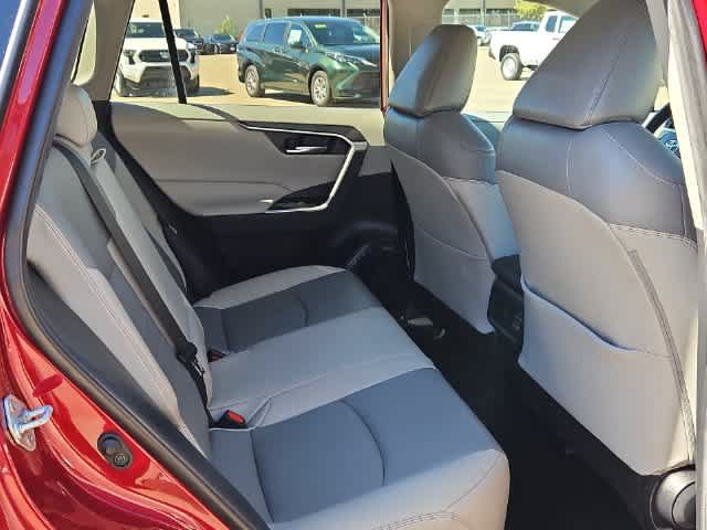 Used 2021 Toyota RAV4 XLE Premium FWD image 18