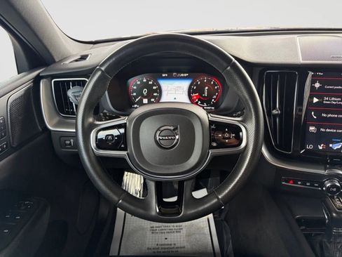 Used 2019 Volvo XC60 T5 Momentum w/ Multimedia Package AWD/4WD image 62