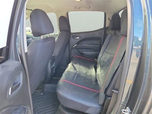 Used 2017 Chevrolet Colorado LT w/ Safety Package image 14